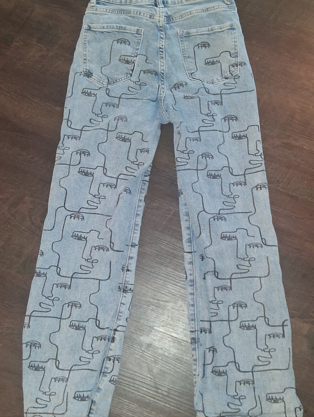AKIRA Light Blue Vintage-Style Denim Jeans